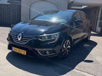 Zwart Occasion 2018 Renault Mégane IV Bose Edition Hatchback | € 16.500 (Duur)