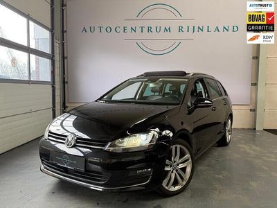 Zwart (metallic) Occasion 2014 VW Golf VII Highline Stationwagen | € 12.499 (Eerlijke prijs)