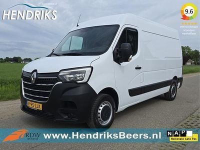 Wit Gebruikt 2022 Renault Master Van | € 17.899 (Goede deal)