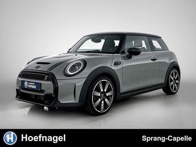 Grijs Gebruikt 2021 Mini Cooper S Classic Hatchback | € 29.950 (Eerlijke prijs)