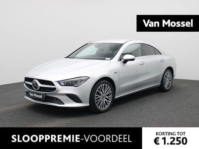 Grijs Gebruikt 2021 Mercedes CLA250 Business Sedan | € 28.445 (Goede deal)