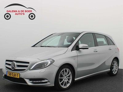 Grijs, metallic lak Occasion 2012 Mercedes B180 Ambition MPV | € 10.888 (Eerlijke prijs)