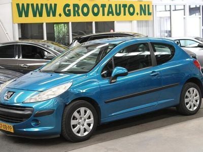 Blauw, metallic lak Gebruikt 2007 Peugeot 207 Hatchback | € 799 (Eerlijke prijs)