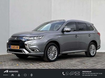 tweedehands Mitsubishi Outlander P-HEV 2.4 PHEV Instyle Automaat 4WD S-AWC / Schuifkantel