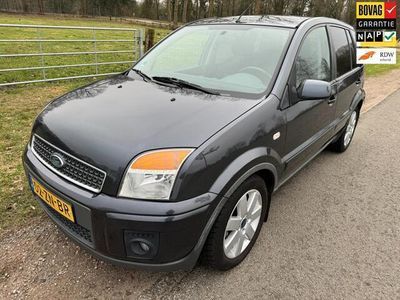 tweedehands Ford Fusion 1.4-16V Futura keurig onderhouden met airco en trekhaak