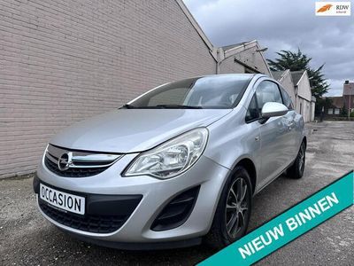 tweedehands Opel Corsa 1.2-16V Anniversary Edition Airco | Cruise | APK