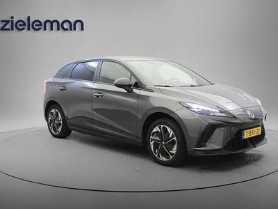 Grijs Gebruikt 2023 MG MG4 EV Comfort Hatchback | € 18.845 (Super prijs)