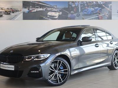 tweedehands BMW 330e 3-SERIE SedanHigh Executive / M-Sportpakket / Schuif-kantel dak