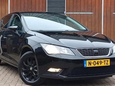 Zwart (metallic) Occasion 2016 Seat Leon Style Hatchback | € 6.450 (Goede deal)
