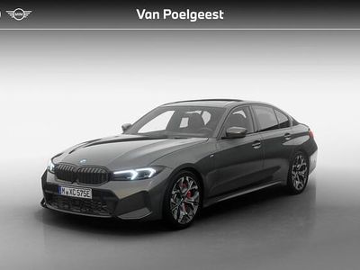 Nieuw BMW 330 Comfort Edition 291 PK (214 kW) 2025 Grijs Sedan