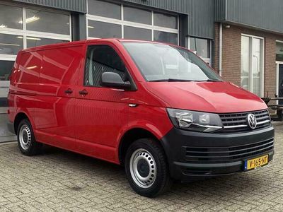 tweedehands VW Transporter 2.0 TDI L1H1 150pk Airco Cruise controle Trekhaak 2500kg Euro 6 Dealer onderhouden 1e Eigenaar 110 kw