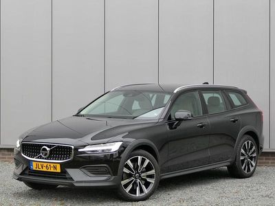 Zwart Occasion 2025 Volvo V60 CC Stationwagen | € 37.999
