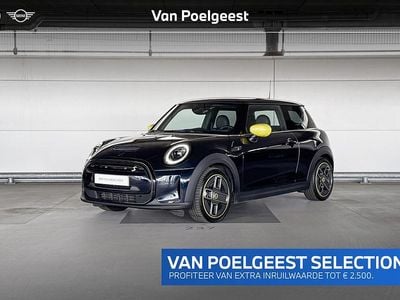 Enigmatic black Gebruikt 2022 Mini Cooper Comfort Hatchback | € 20.900 (Super prijs)