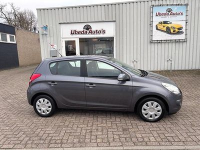Grijs (metallic) Gebruikt 2011 Hyundai i20 Hatchback | € 4.500 (Iets duurder)