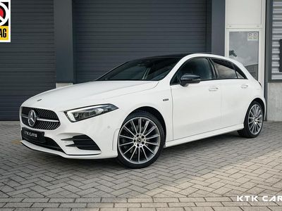 Wit Gebruikt 2021 Mercedes A250 AMG line Hatchback | € 28.950 (Eerlijke prijs)