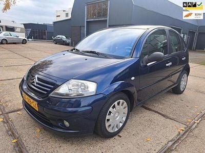 Blauw (metallic) Gebruikt 2003 Citroën C3 Exclusive Hatchback | € 1.999 (Iets duurder)