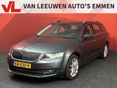 Grijs Occasion 2016 Skoda Octavia Business Line Stationwagen | € 14.900 (Duur)