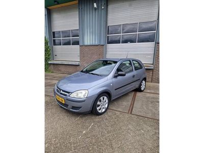 tweedehands Opel Corsa 1.2-16V Rhythm