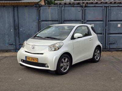 Toyota iQ