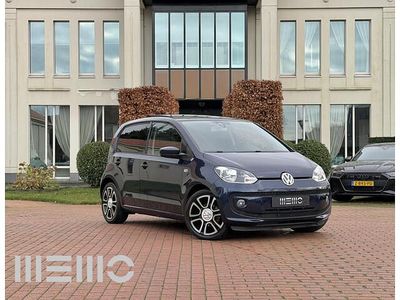 Blauw Gebruikt 2013 VW up! high up! Hatchback | € 7.950 (Eerlijke prijs)