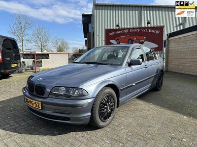 tweedehands BMW 320 320 i Executive Nieuwe APK en Versnellingsbak