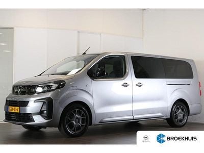 Grijs Gebruikt 2024 Opel Vivaro-e Combi Van | € 46.900
