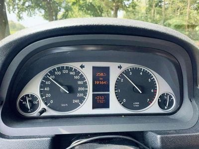 Mercedes B200