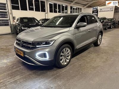 Grijs (metallic) Gebruikt 2022 VW T-Roc Business SUV | € 22.950 (Super prijs)