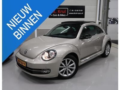 Grijs (metallic) Gebruikt 2015 VW Beetle CLUB Hatchback | € 17.950 (Iets duurder)