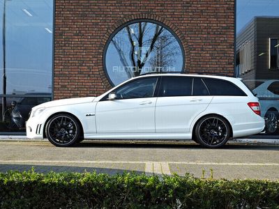 Mercedes C63 AMG