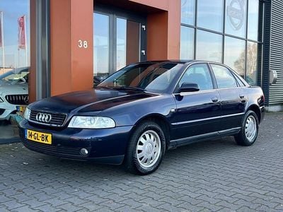 Blauw Gebruikt 2001 Audi A4 Sedan | € 1.290 (Eerlijke prijs)