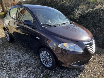 tweedehands Lancia Ypsilon 0,9 TwinAir Turbo / NAVI / AIRCO / LEZ OKE