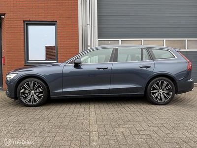 Blauw Occasion 2018 Volvo V60 Inscription Stationwagen | € 17.750 (Iets duurder)