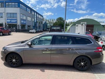 tweedehands Peugeot 308 SW 1.2 PureTech Allure