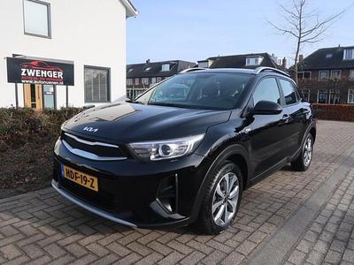 Zwart Occasion 2022 Kia Stonic SUV | € 15.750 (Eerlijke prijs)