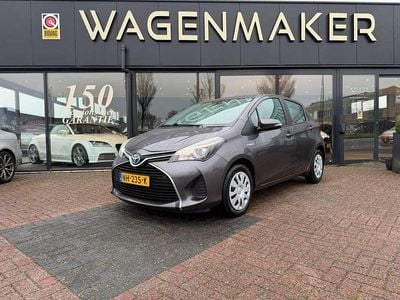 Occasion Toyota Yaris Hybrid 73 PK (53 kW) 2017 Grijs (metallic) Hatchback