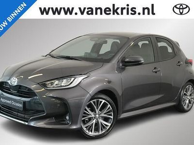 Grijs Occasion 2024 Toyota Yaris Executive Hatchback | € 29.442 (Eerlijke prijs)