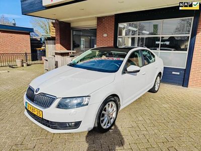 tweedehands Skoda Octavia 1.2 TSI Elegance Businessline, Xenon, Led, Keyless, Trekhaak, NAVI, NAP