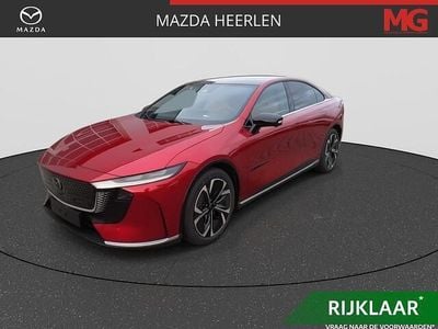 Rood Nieuw 2026 Mazda 6e Takumi-Line Hatchback | € 46.340 (Eerlijke prijs)