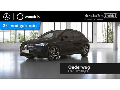 Zwart Occasion 2023 Mercedes GLA250 AMG line SUV | € 44.850 (Eerlijke prijs)