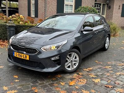 Grijs Gebruikt 2021 Kia Ceed Hatchback | € 12.888 (Goede deal)