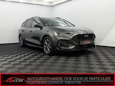 Grijs Gebruikt 2024 Ford Focus ST-Line Stationwagen | € 22.950 (Eerlijke prijs)