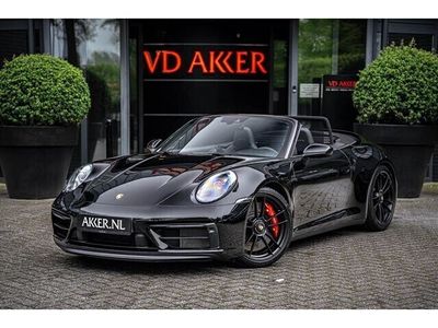 Porsche 911 Carrera 4 GTS