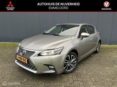 Lexus CT200h