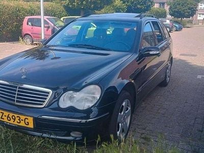 Mercedes C240