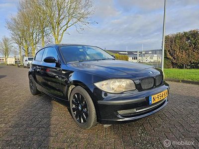 Zwart Gebruikt 2008 BMW 116 Hatchback | € 3.295 (Eerlijke prijs)