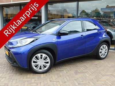 Blauw Occasion 2024 Toyota Aygo X Play SUV | € 17.700 (Eerlijke prijs)