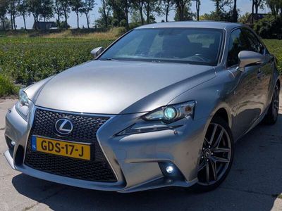 Lexus IS300h