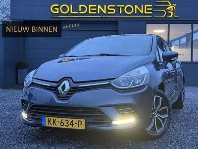 Grijs Occasion 2016 Renault Clio IV Zen Hatchback | € 7.443 (Eerlijke prijs)