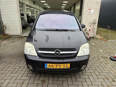 Zwart Gebruikt 2004 Opel Meriva Cosmo MPV | € 1.499 (Eerlijke prijs)